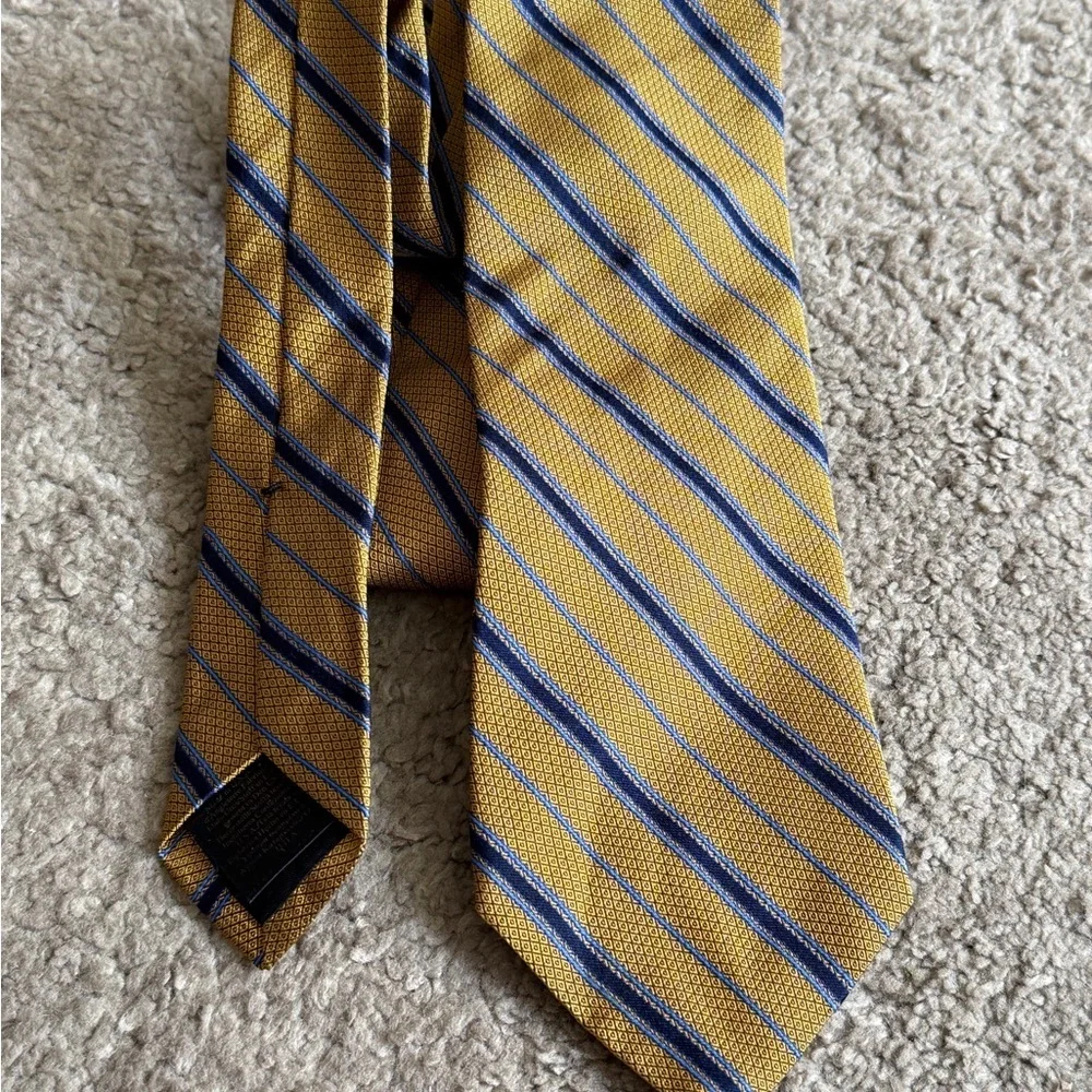 Brooks Brothers Makers and Merchant Silk Striped Yellow and Blue Men's Tie